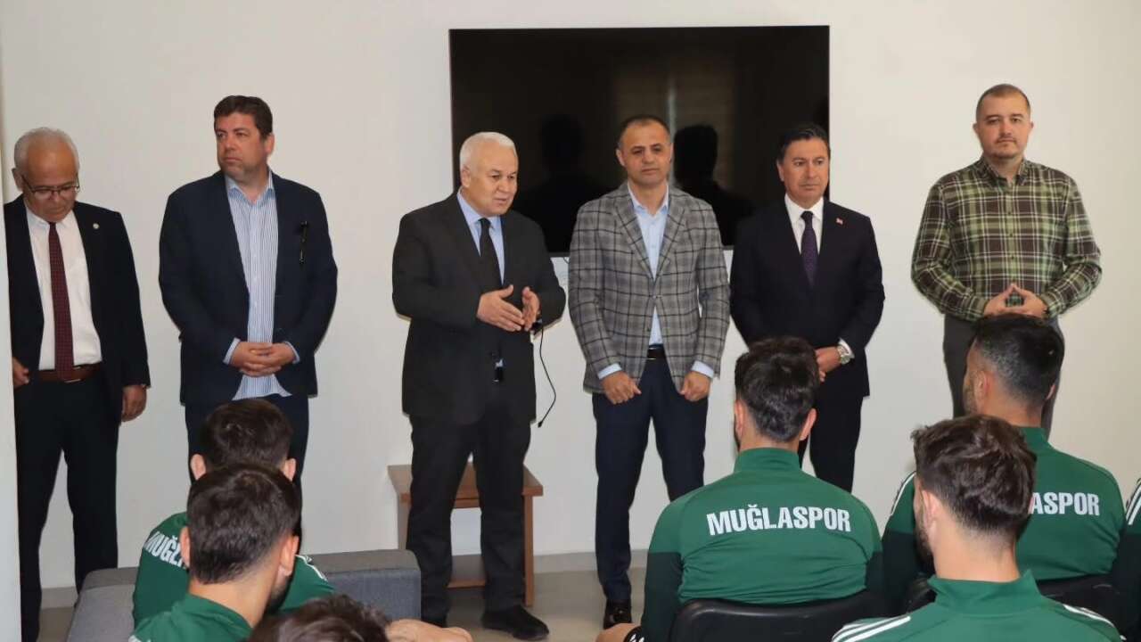 Muğlaspor’a Final Öncesi Moral Ziyareti: Başkan Aras ve Karakuş Takımla Buluştu