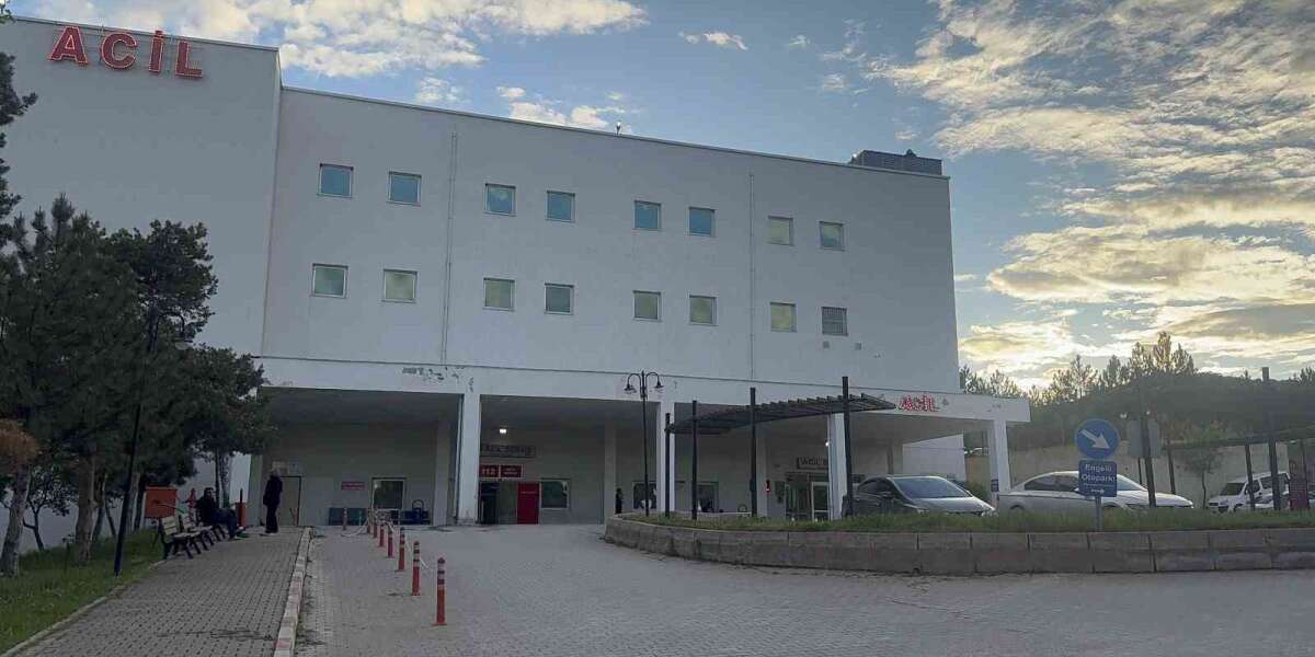 Yurtta Yemek Yedikten Sonra Rahatsızlanarak Hastaneye Başvuran Öğrenci Sayısı 77’ye Yükseldi