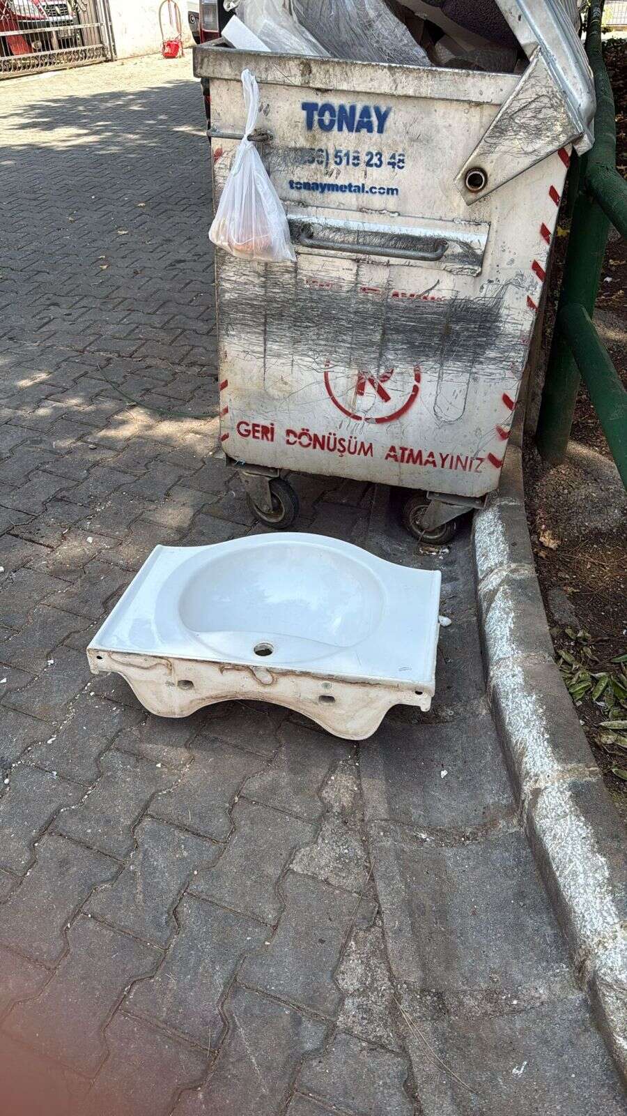 whatsapp-image-2025-09-12-at-16-49-24