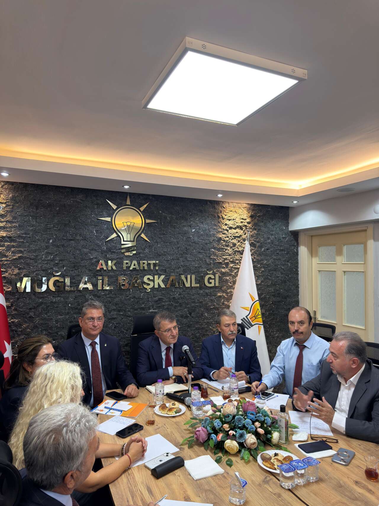 whatsapp-image-2025-09-17-at-18-03-18