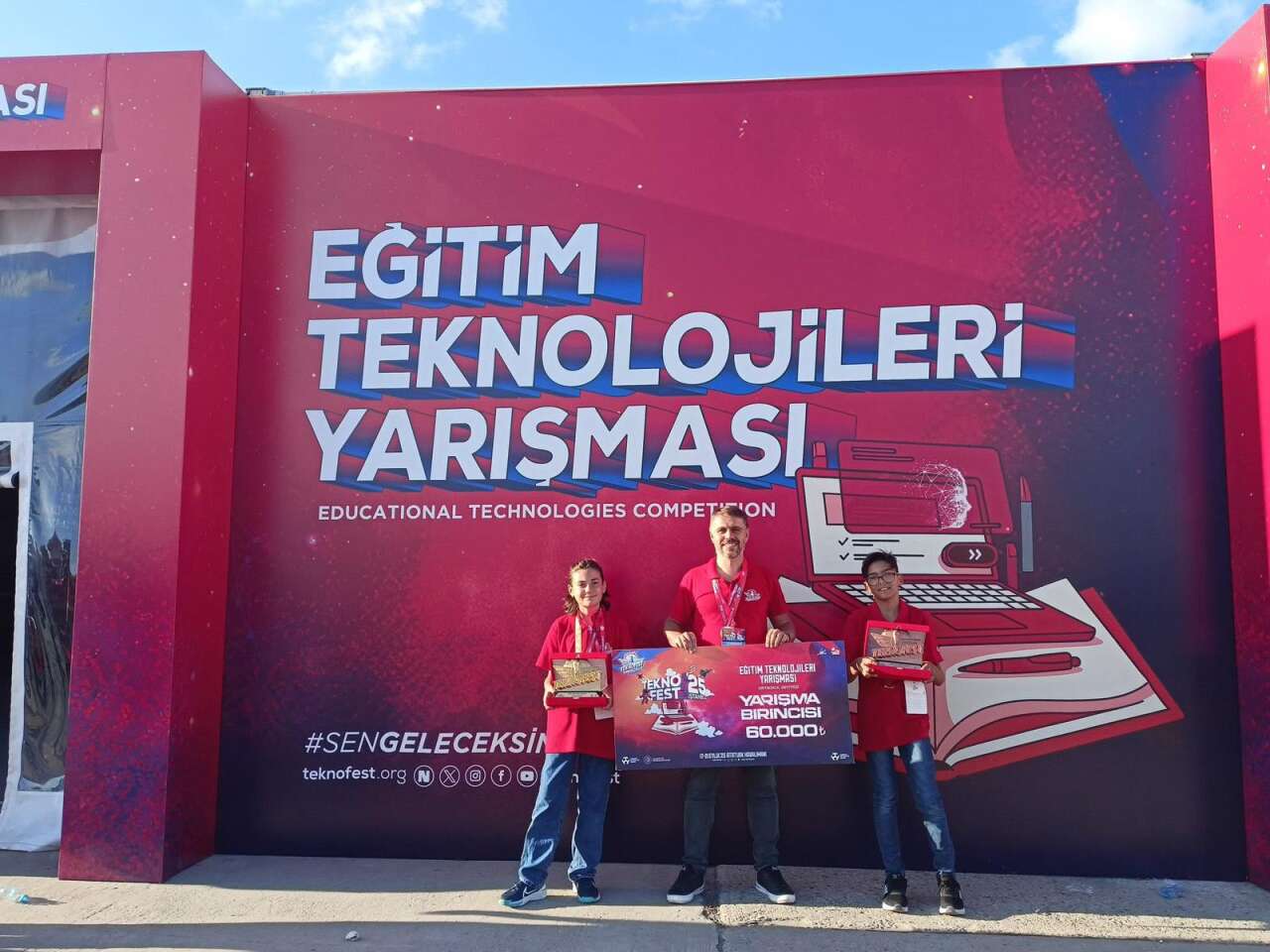 whatsapp-image-2025-09-25-at-12-33-33-2