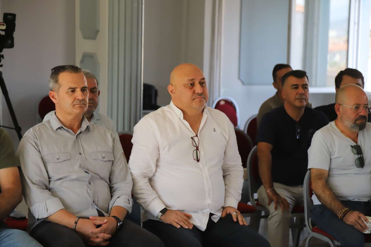 whatsapp-image-2025-09-27-at-17-01-04