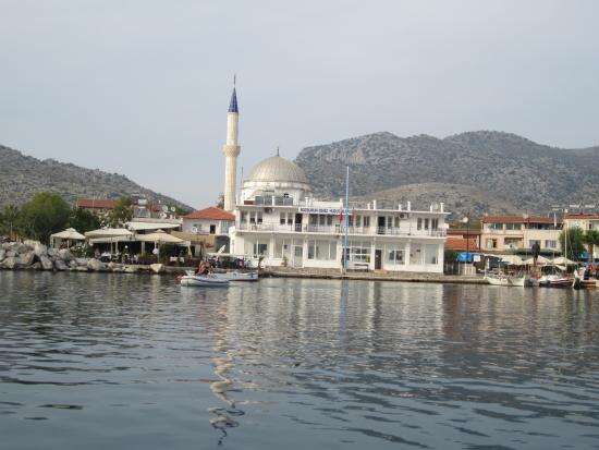 whatsapp-image-2025-09-30-at-17-04-58-1