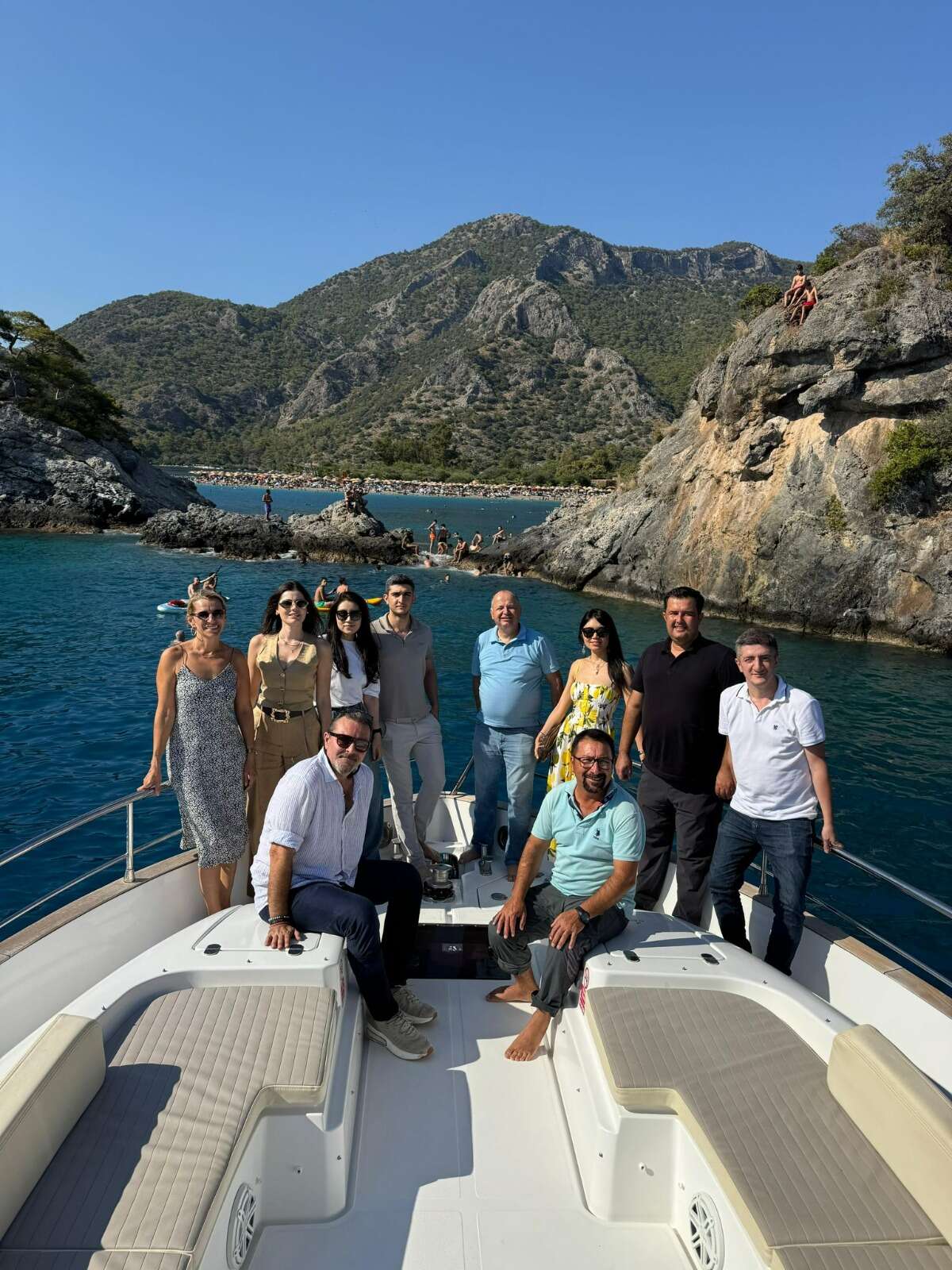 whatsapp-image-2025-10-01-at-16-05-06