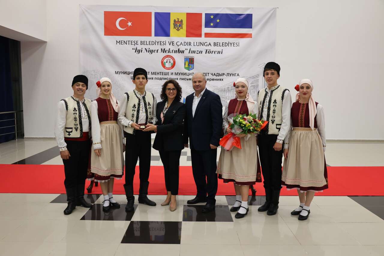 whatsapp-image-2025-10-03-at-22-21-46-1