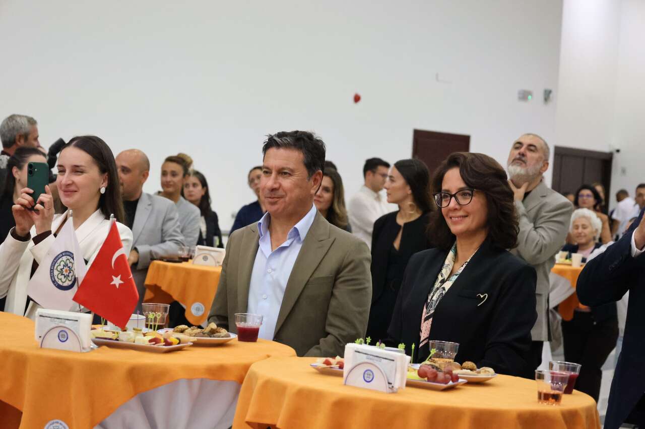 whatsapp-image-2025-10-03-at-22-21-48