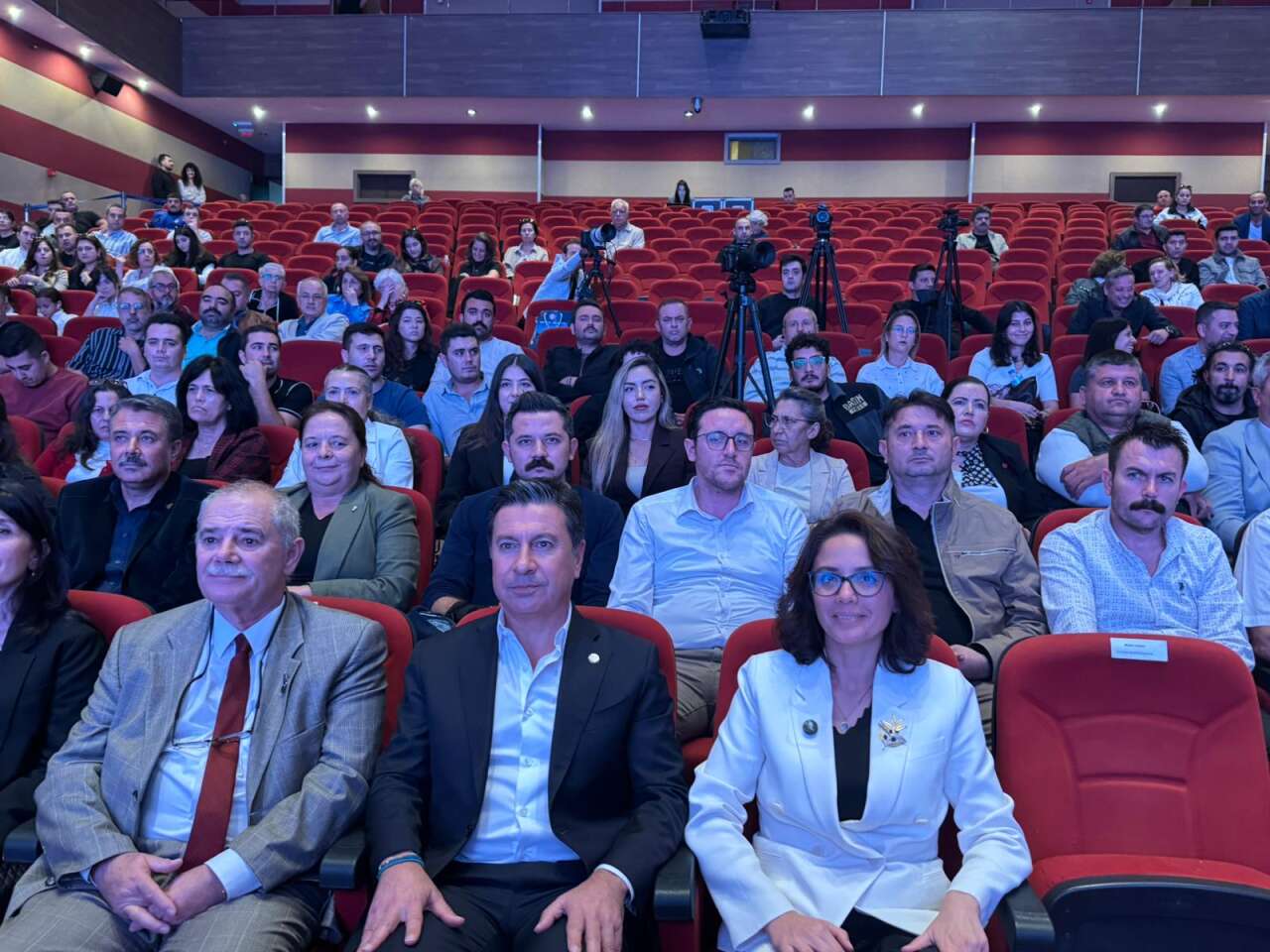 whatsapp-image-2025-10-04-at-16-07-21-1