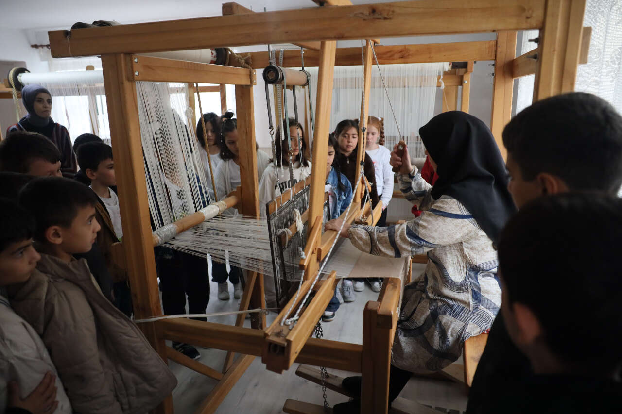 whatsapp-image-2025-10-08-at-16-29-48