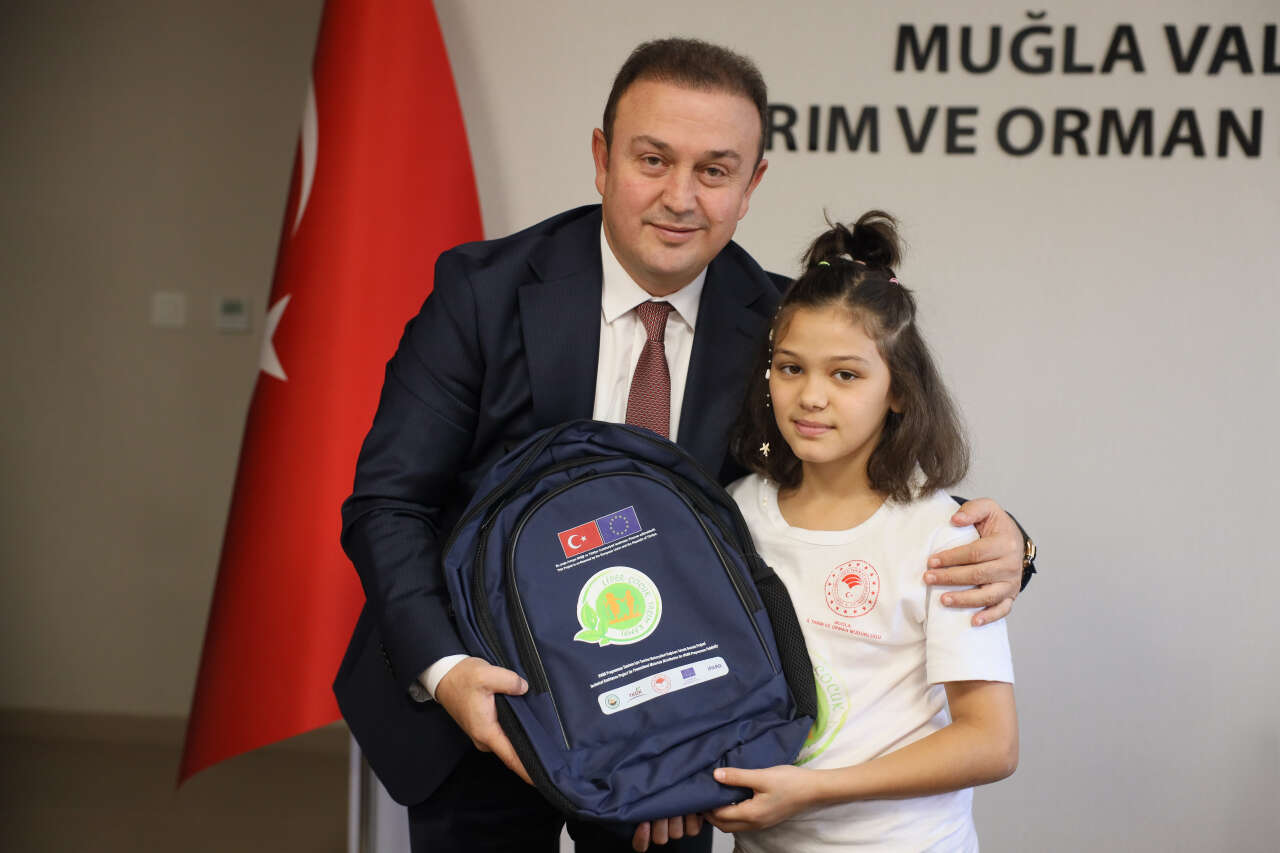 whatsapp-image-2025-10-08-at-16-29-50