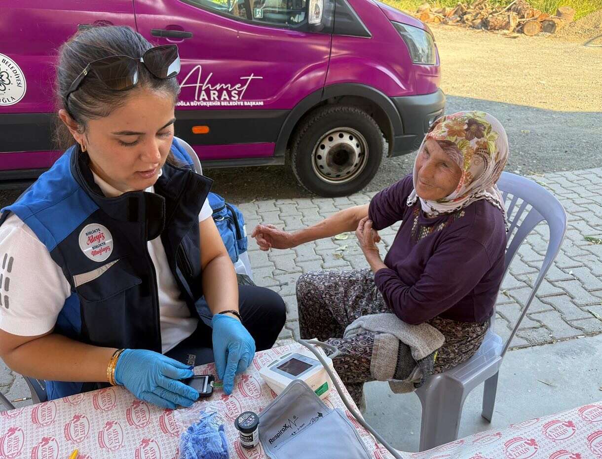 kirsala-esit-hizmet-gezici-dayanisma-otobusu-yollarda-1