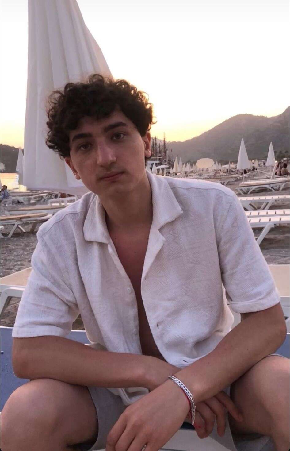 20251010aw556098-0-1