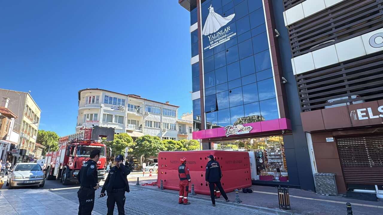 whatsapp-image-2025-10-13-at-13-14-58