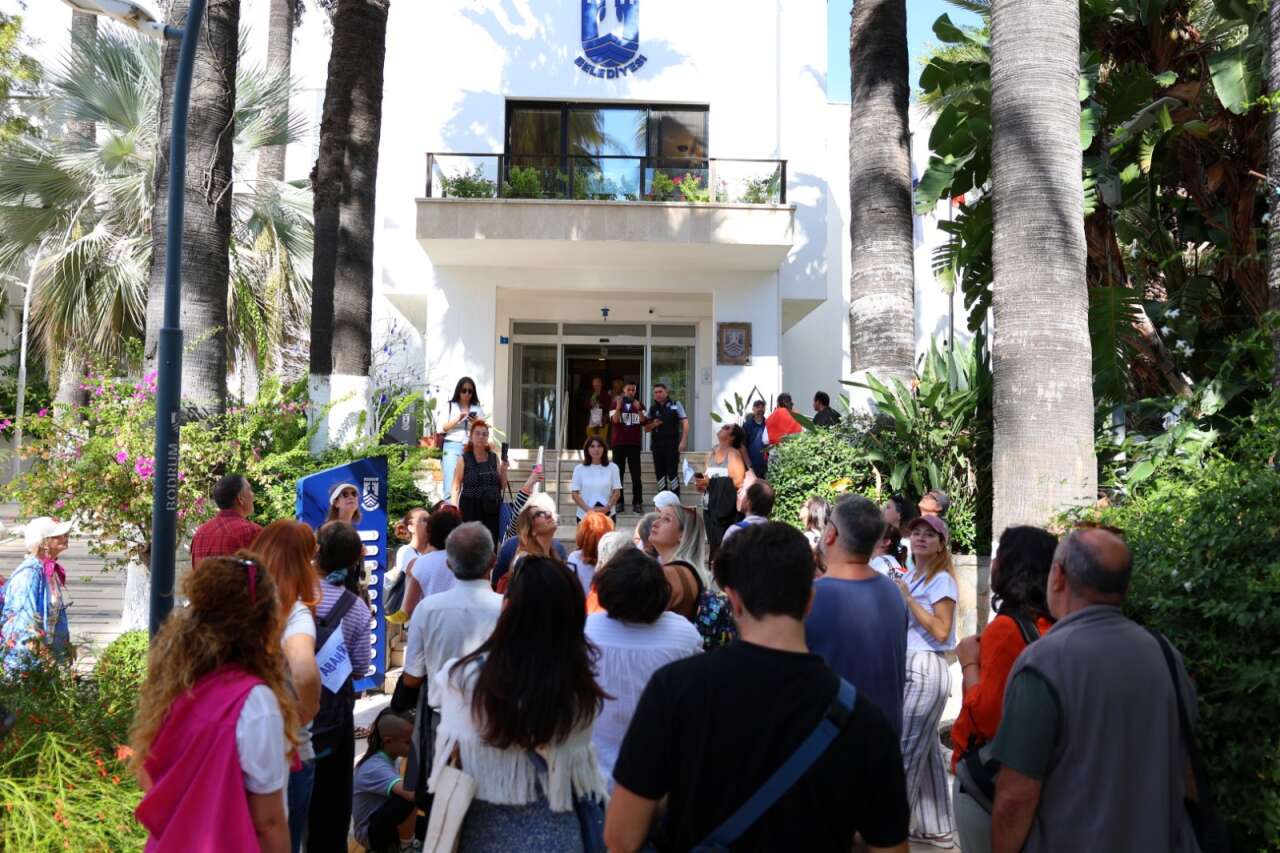 whatsapp-image-2025-10-14-at-10-00-19