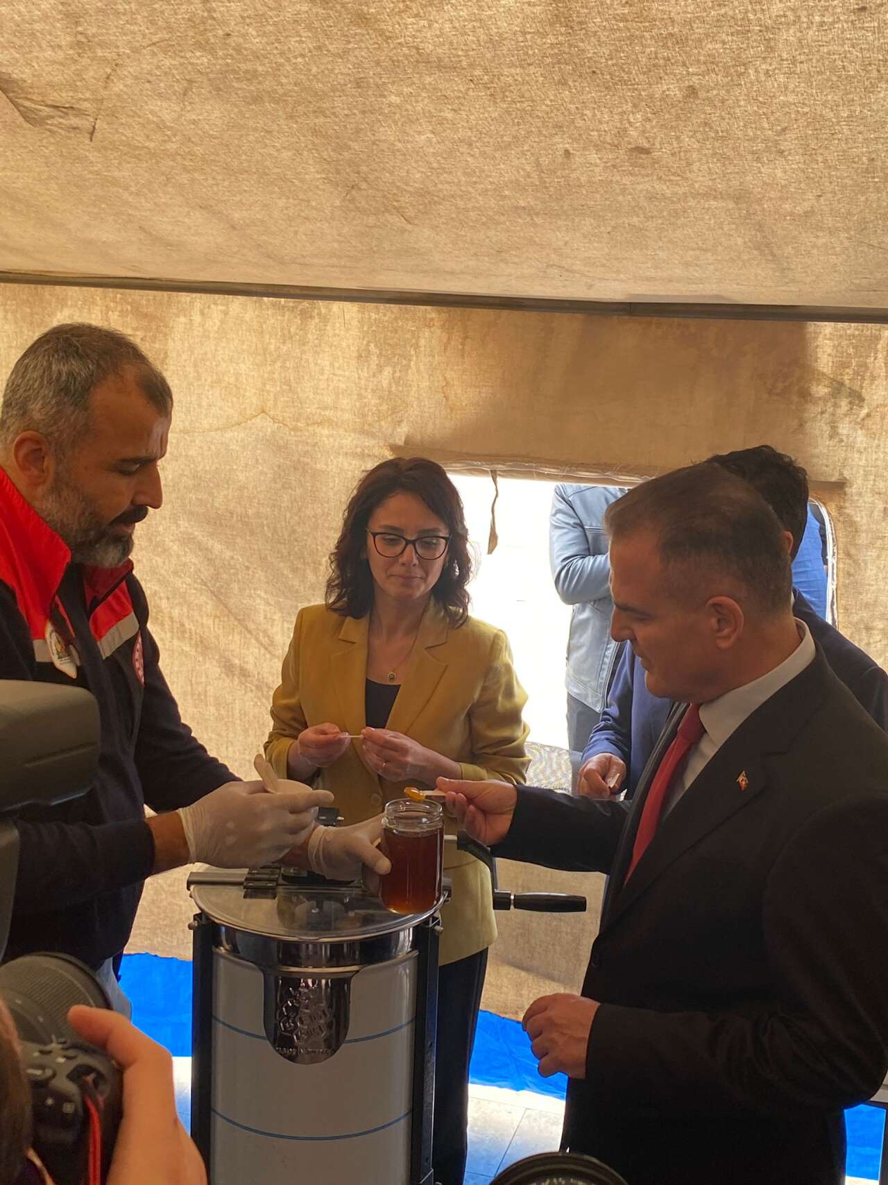 whatsapp-image-2025-10-23-at-16-21-31