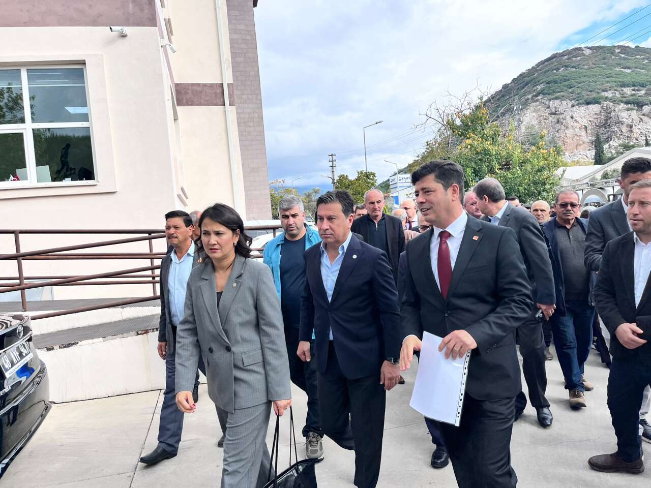 whatsapp-image-2025-10-24-at-14-25-19-3