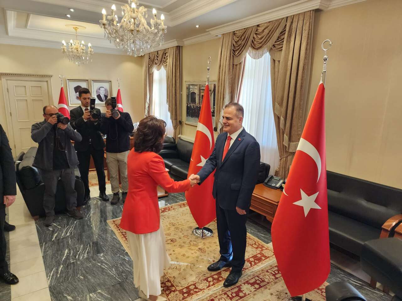 whatsapp-image-2025-10-29-at-09-43-43