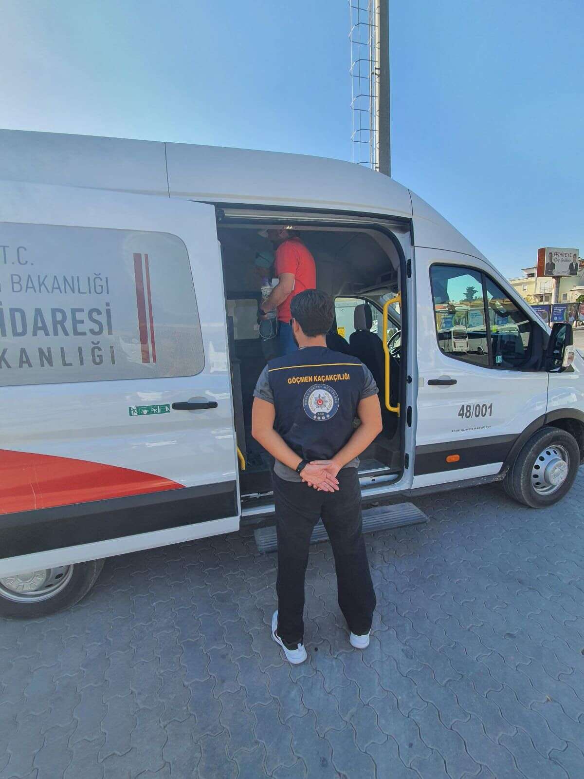 aa-20251102-39592170-39592169-muglada-10-ayda-506-gocmen-kacakcisi-tutuklandi