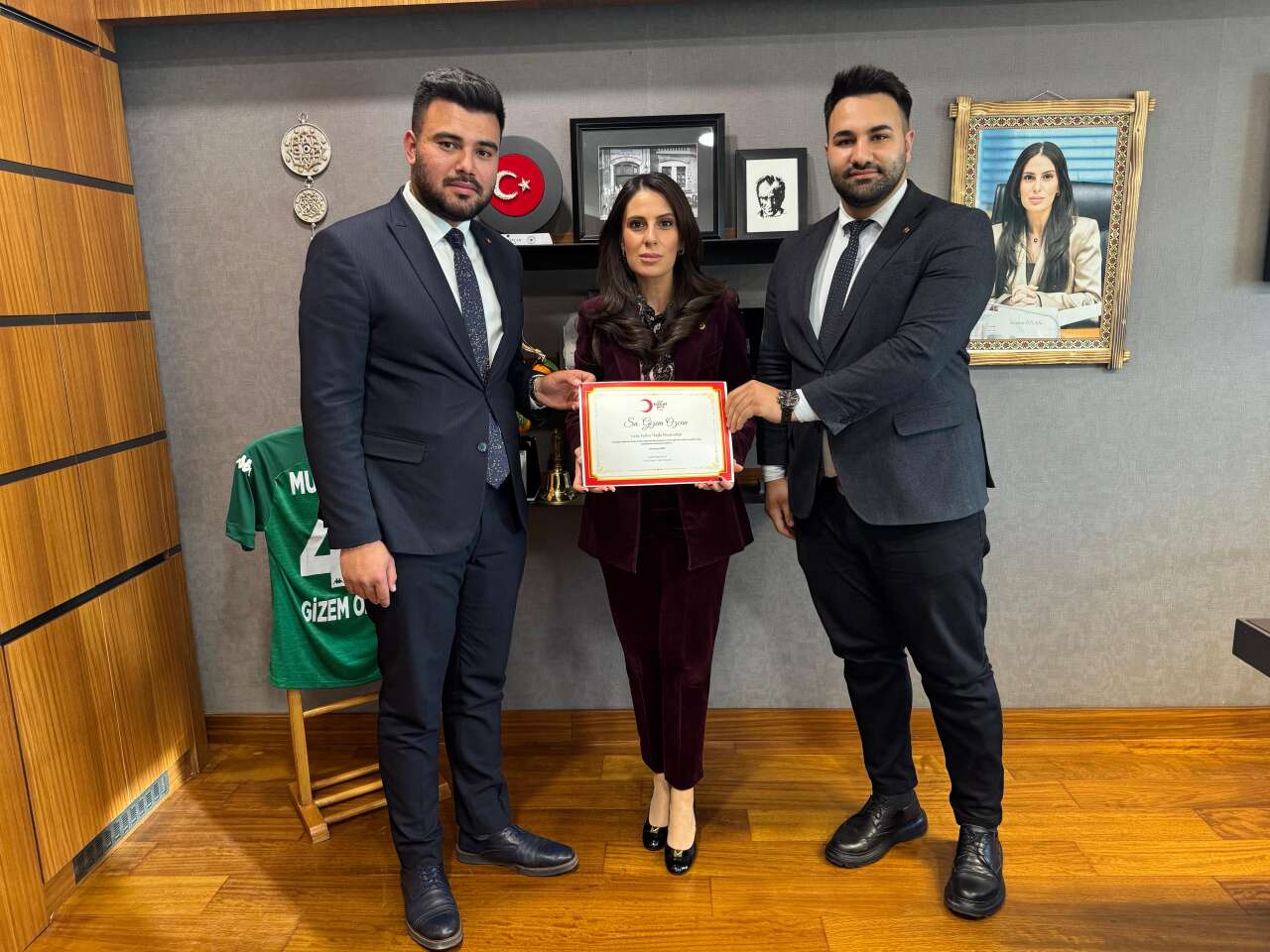 whatsapp-image-2025-11-04-at-20-12-07-2