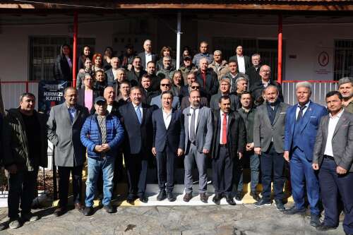 buyuksehirden-574-muhtara-ozel-yelek-dagitimi-basladi-2