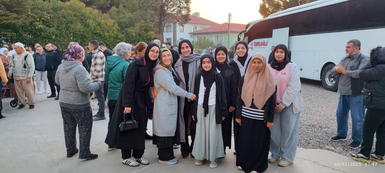 whatsapp-image-2025-11-06-at-08-44-26