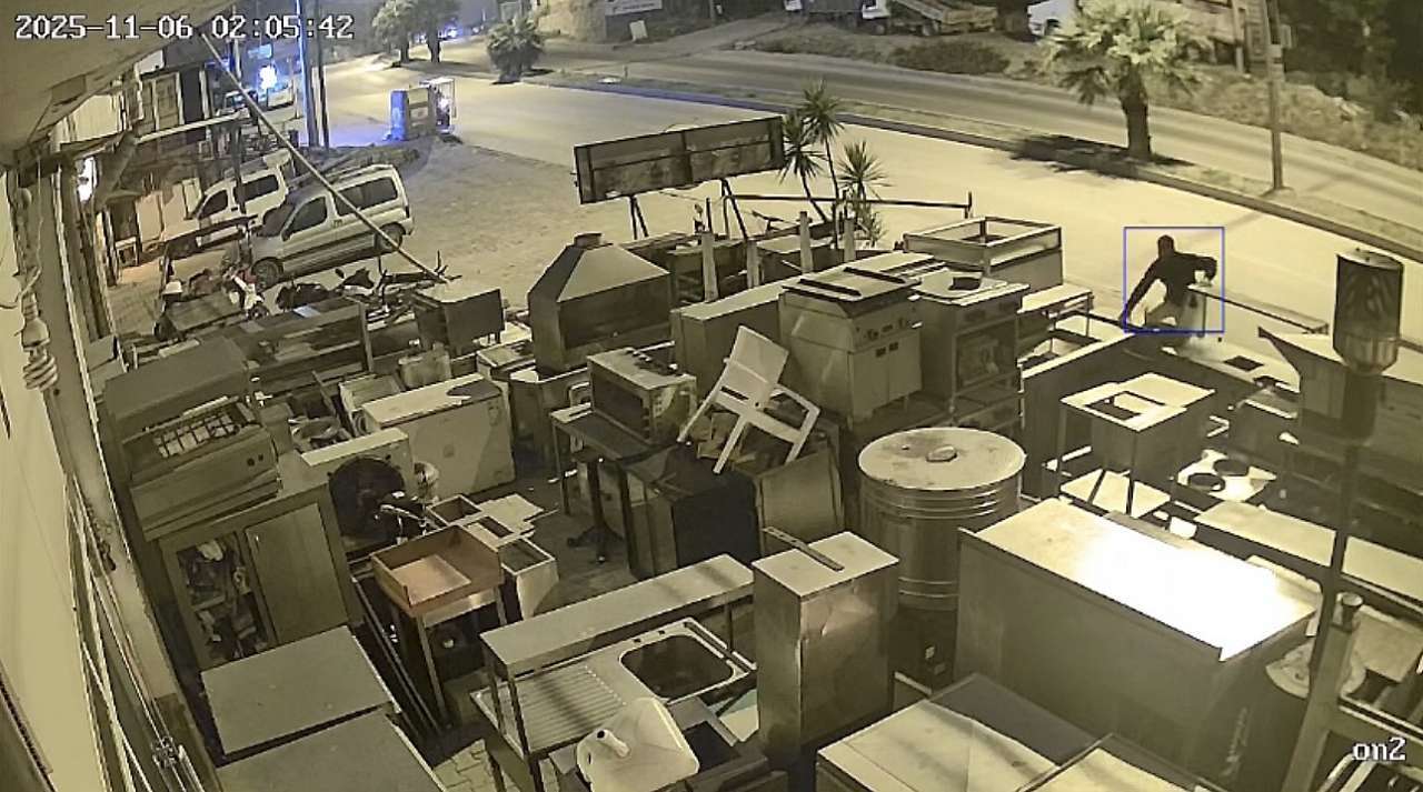 whatsapp-image-2025-11-07-at-09-21-53