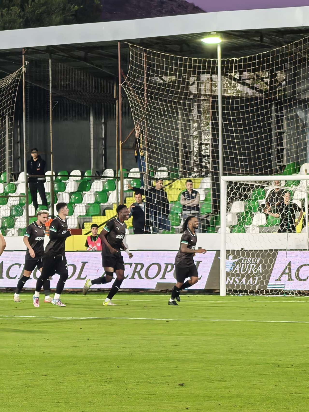 whatsapp-image-2025-11-07-at-19-41-52-1