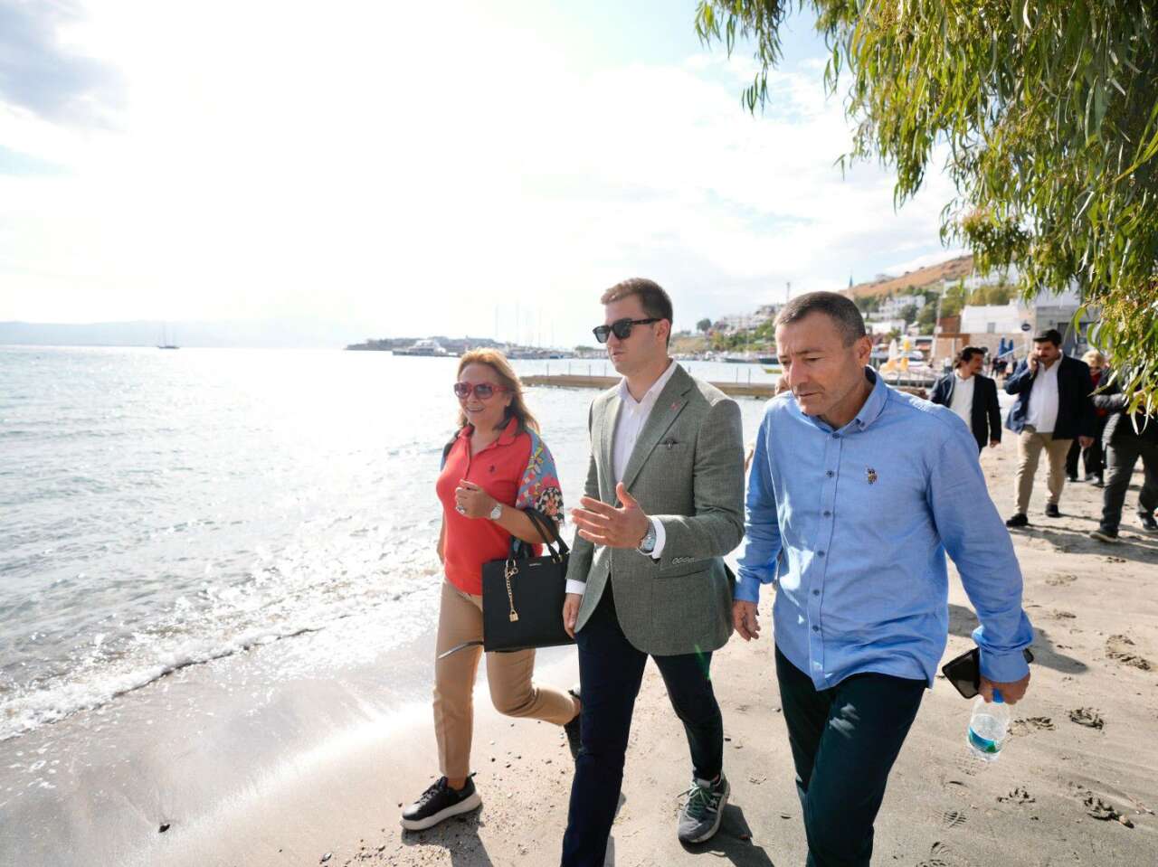 whatsapp-image-2025-11-09-at-20-17-02