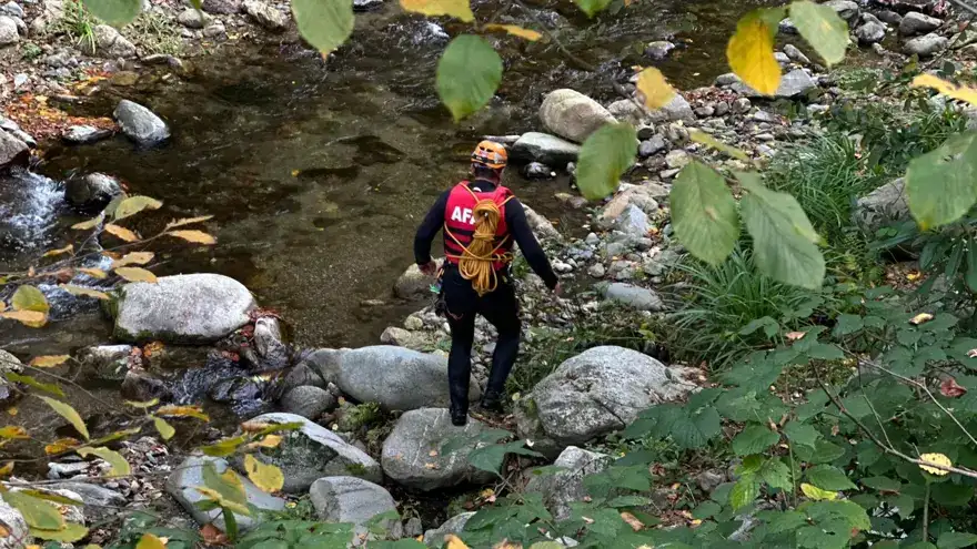 aa-20251108-39654850-39654845-kastamonuda-kaybolan-anne-ve-oglunu-arama-calismalari-suruyor-817200