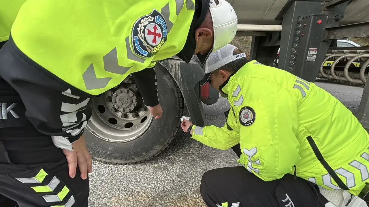 kis-geldi-denetimler-basladi-kis-lastigi-olmayana-gecit-yok-3264609-202511181807-2