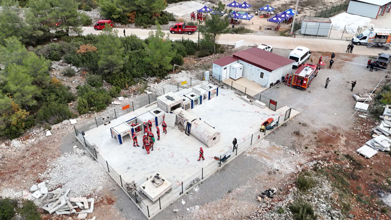 buyuksehir-itfaiyesi-afetlere-hazirlikta-bir-adim-daha-atti-5