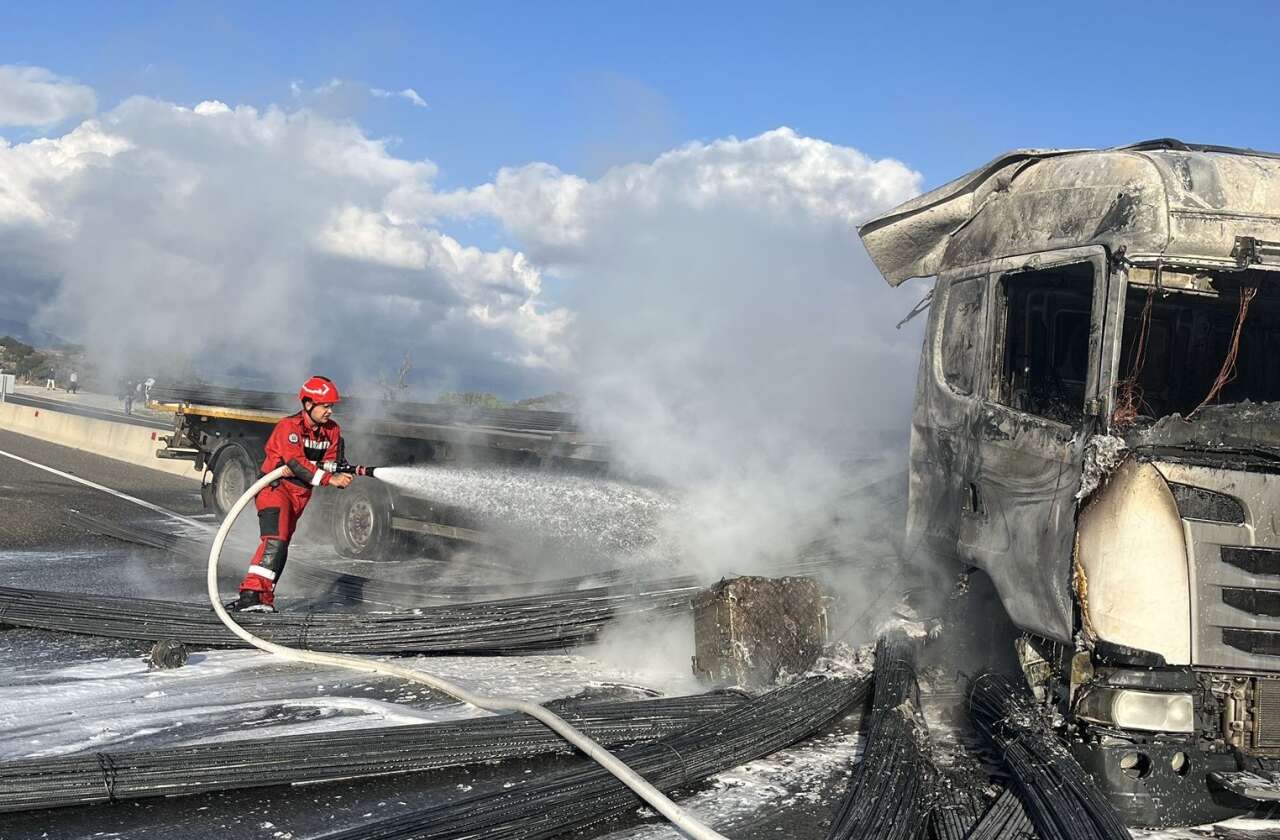 whatsapp-image-2025-11-28-at-17-00-30