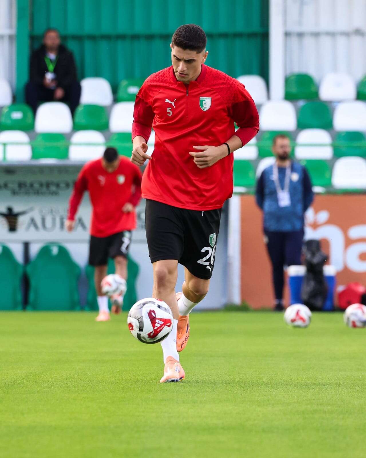 whatsapp-image-2025-11-30-at-18-06-15