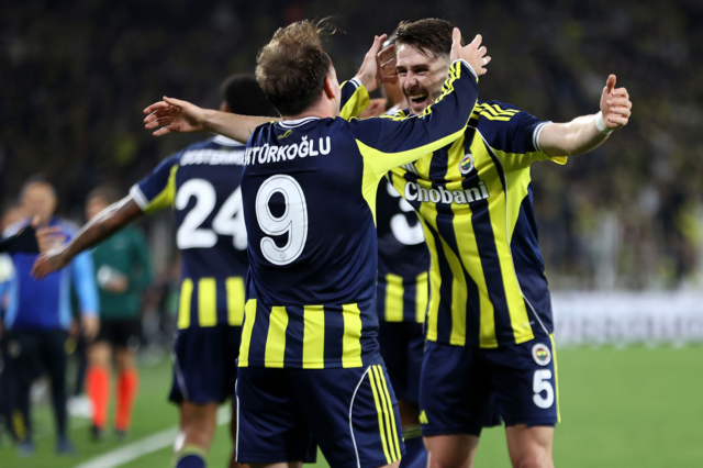 unlu-yapay-zeka-siteleri-fenerbahce-galatasaray-19311094-4125-m