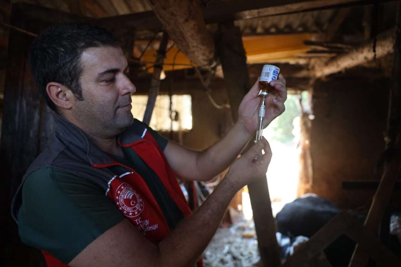 aa-20251207-39918022-39918021-milasta-sap-hastaligi-nedeniyle-11-mahalle-karantinaya-alindi