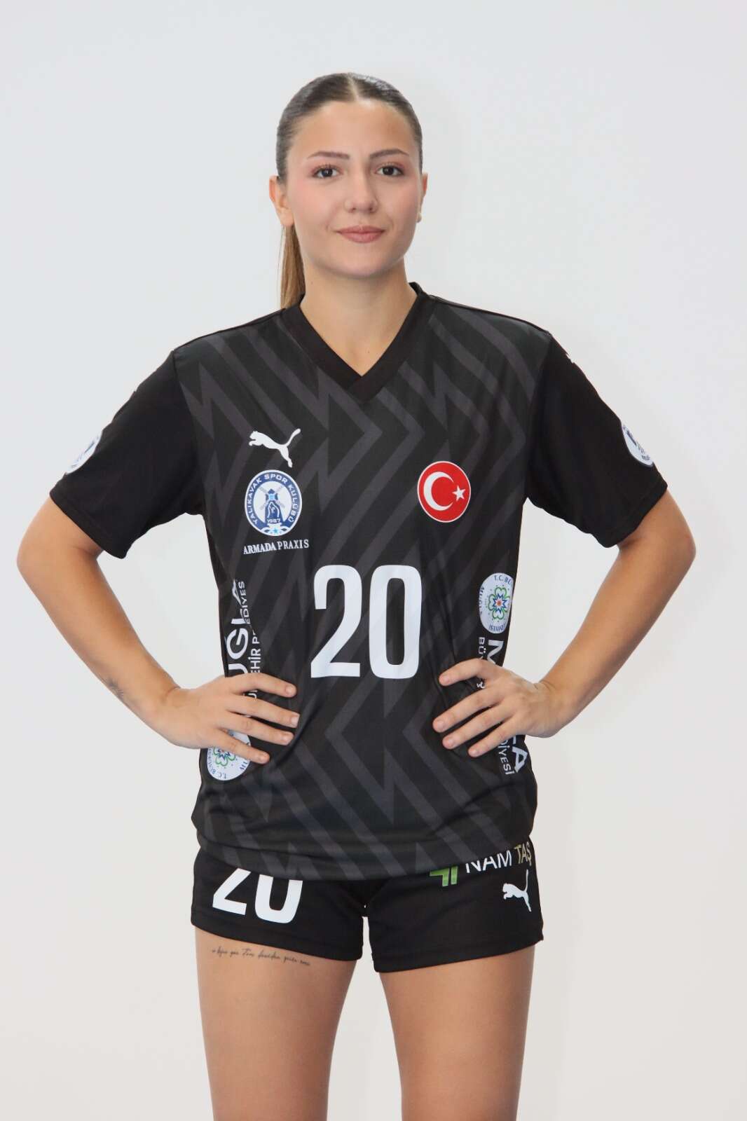 whatsapp-image-2025-12-08-at-21-04-50