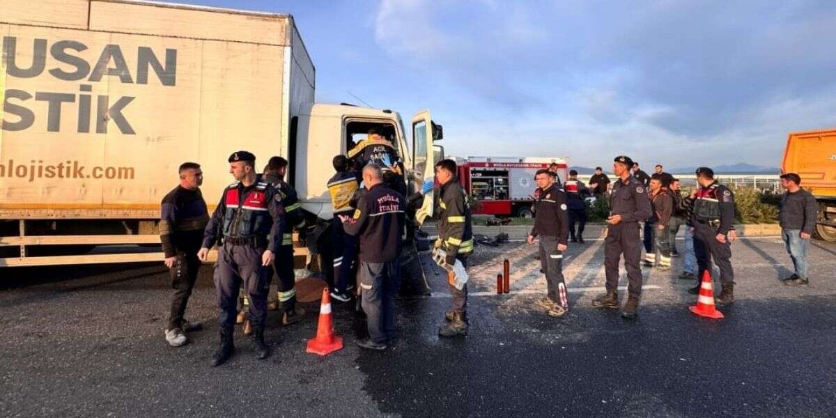 otomobil-kazasinda-yaralanan-kadin-tedaviye-ragmen-hayatini-kaybetti-1