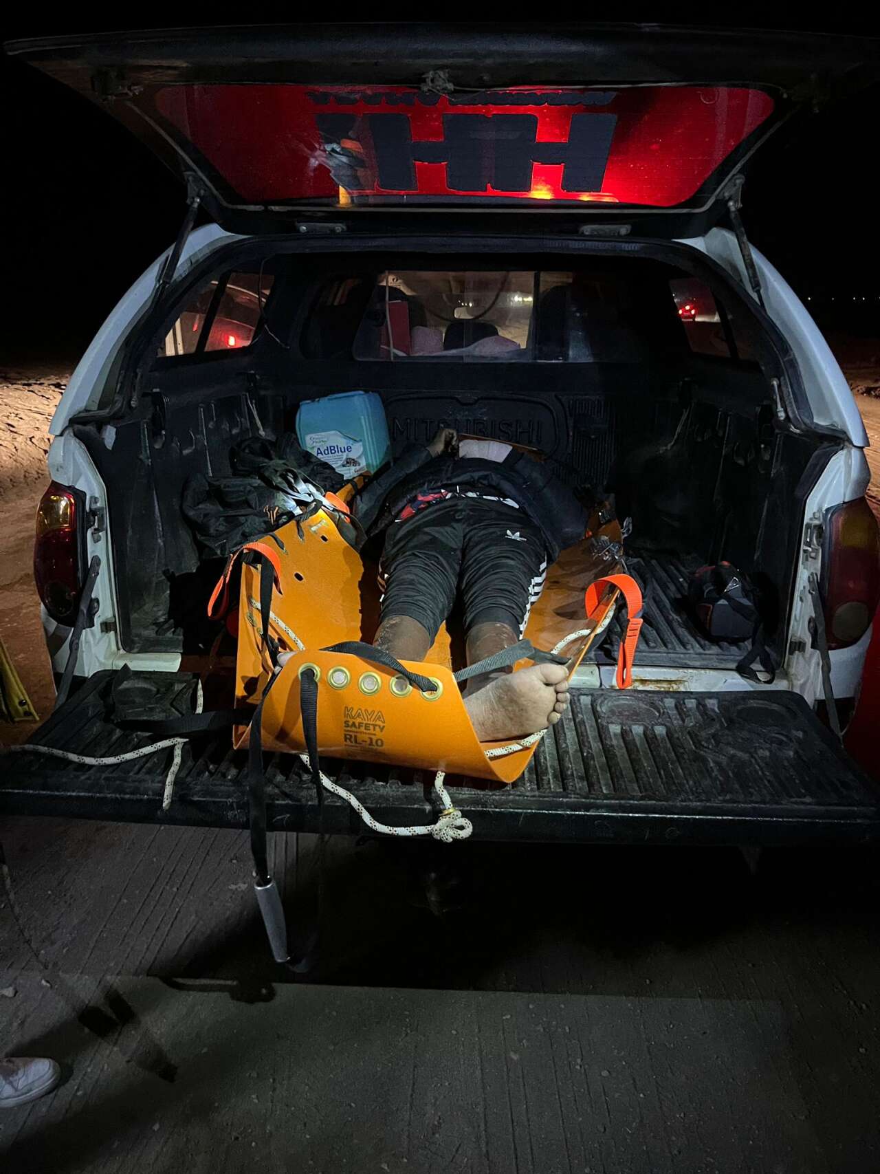 whatsapp-image-2025-12-10-at-19-36-46