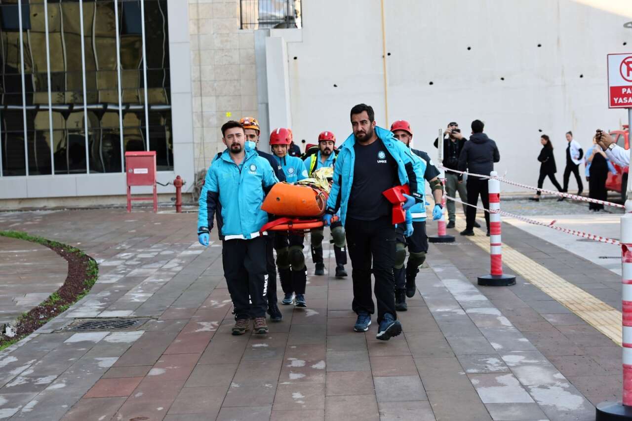 whatsapp-image-2025-12-11-at-12-13-22