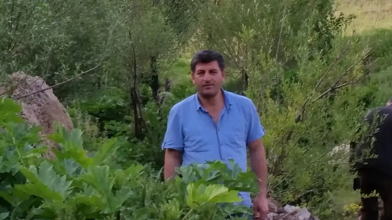 adiyamanda-kalp-krizi-geciren-ogretmen-hayatini-kaybetti-1765644855-f7h5ui