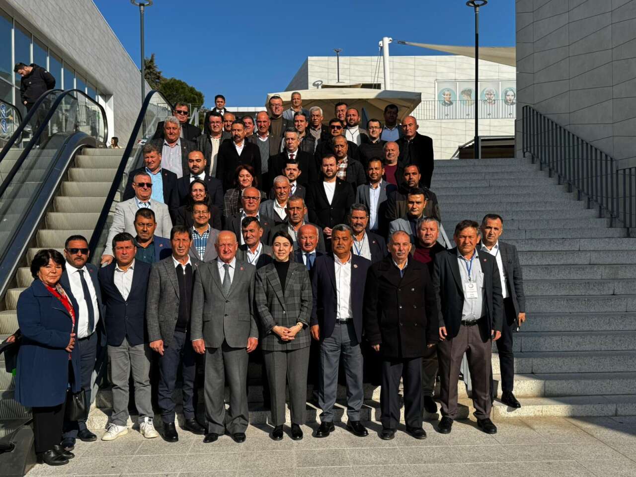 whatsapp-image-2025-12-16-at-15-09-58