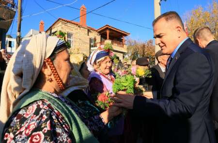 whatsapp-image-2025-12-18-at-23-04-13-1