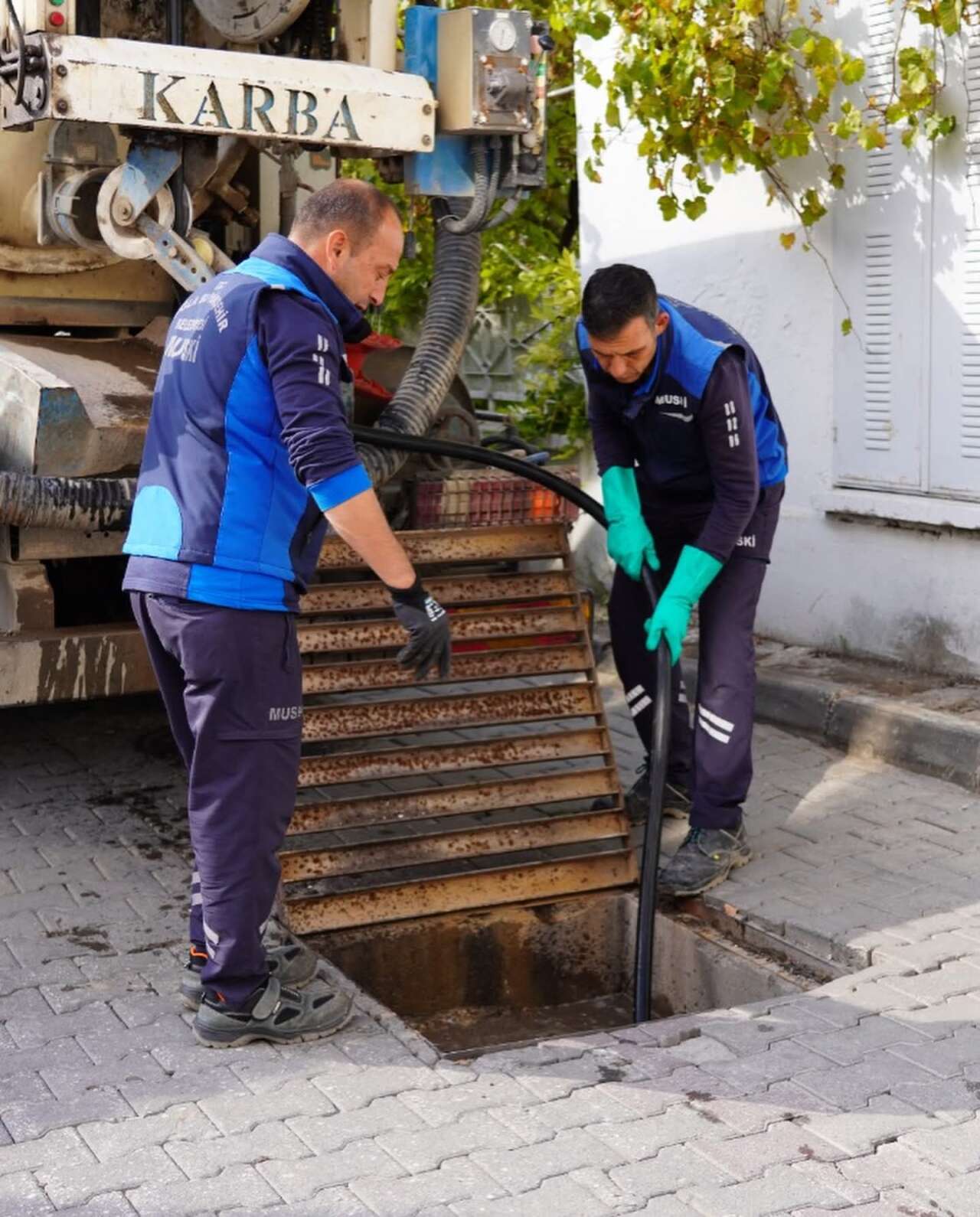 whatsapp-image-2025-12-28-at-20-05-02-2