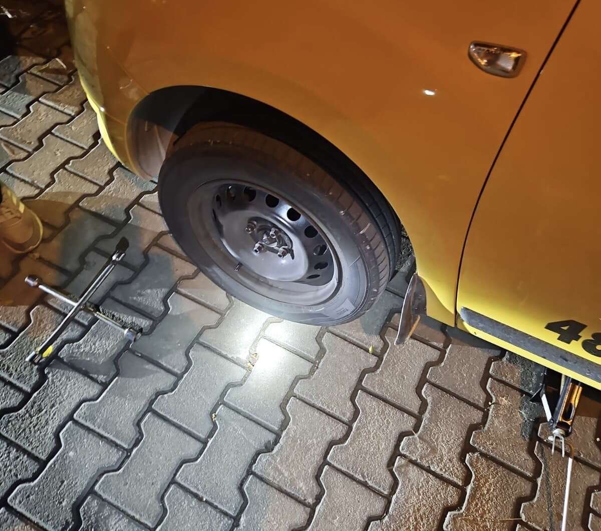 f8748332-5fd2-4e98-b0c3-9863911f5bca