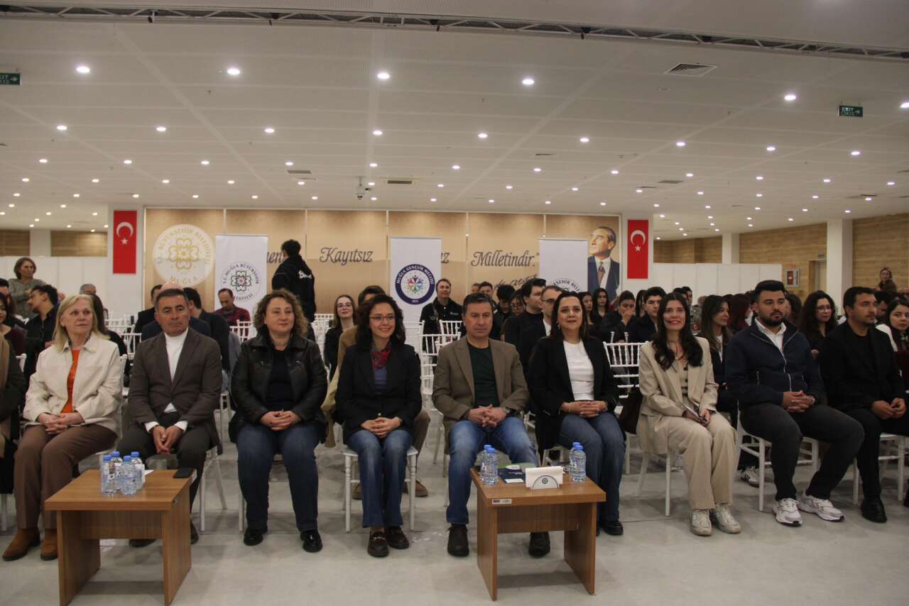 whatsapp-image-2026-03-08-at-15-15-13