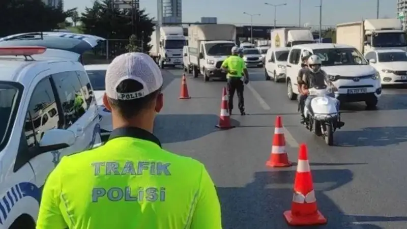 trafik-kapali-yol-2-fjem