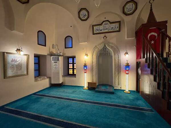 whatsapp-image-2026-04-18-at-11-26-10-1