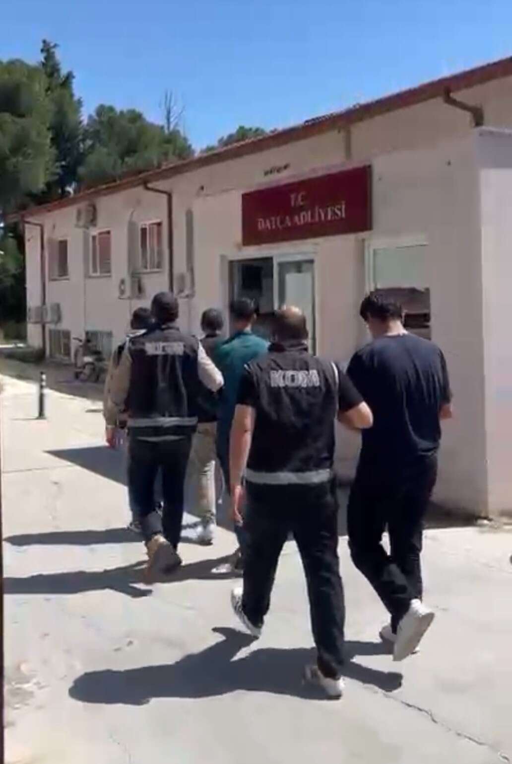 ea660f6e-c048-4d7b-a784-005507224815