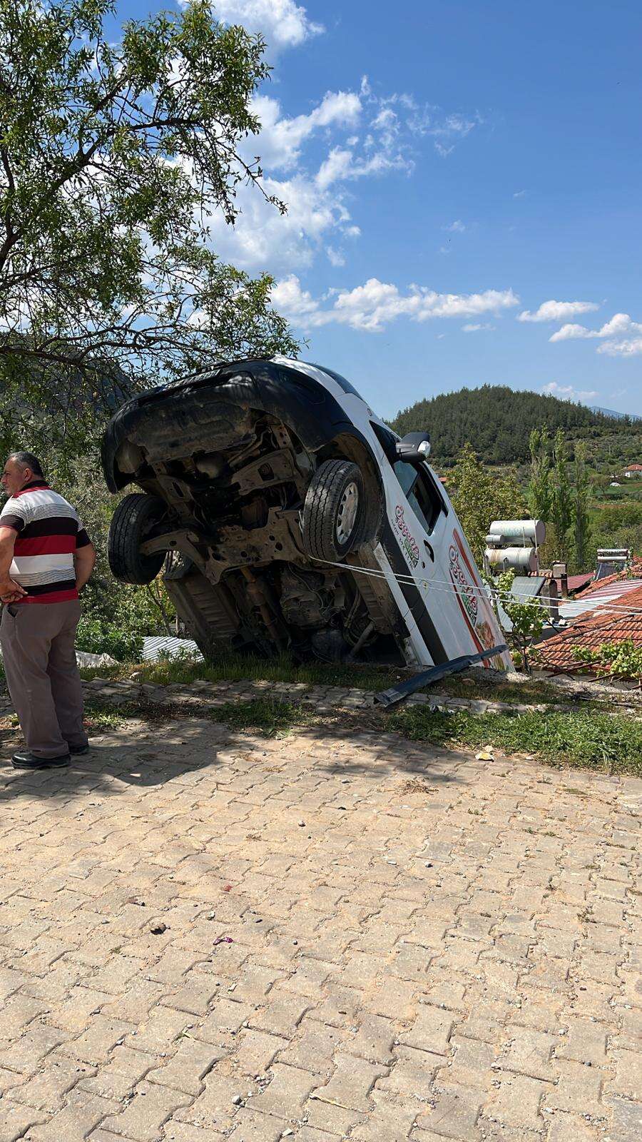 whatsapp-image-2026-04-28-at-14-00-46